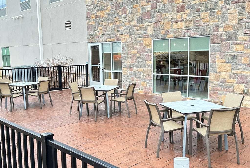 La Quinta Inn & Suites By Wyndham Jackson-Cape Girardeau Съоръжения снимка
