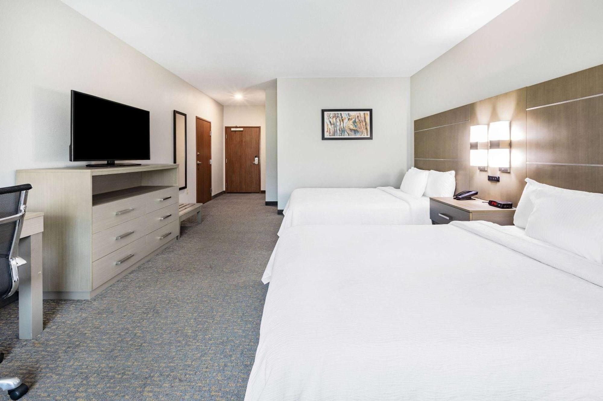 La Quinta Inn & Suites By Wyndham Jackson-Cape Girardeau Екстериор снимка