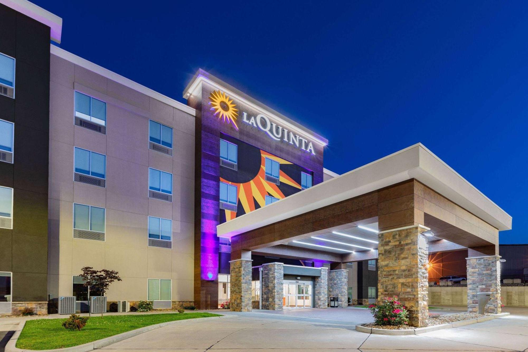 La Quinta Inn & Suites By Wyndham Jackson-Cape Girardeau Екстериор снимка